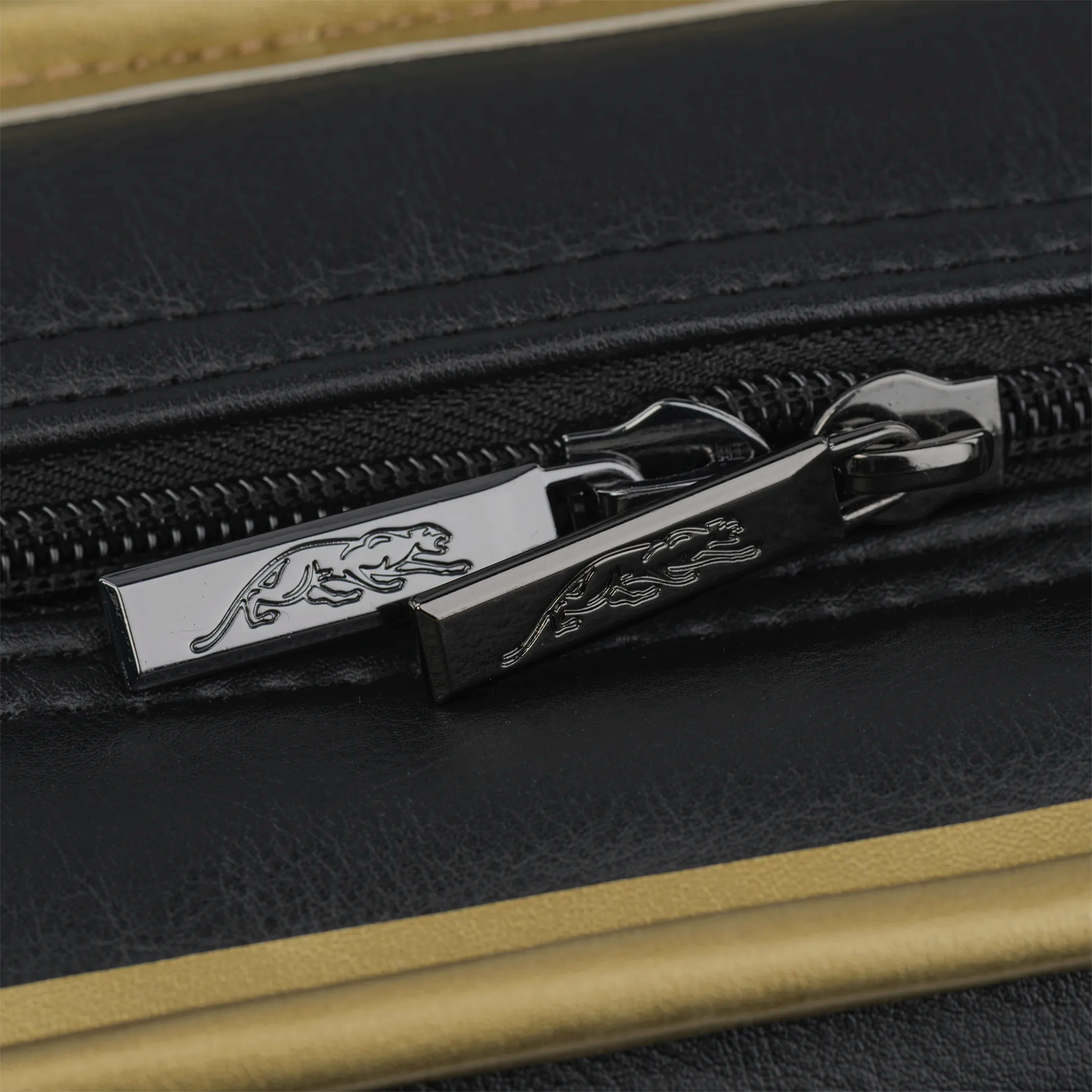 30th Anniversary Soft Roadline Pool Cue Case Closeup of Zippers with Emblem
